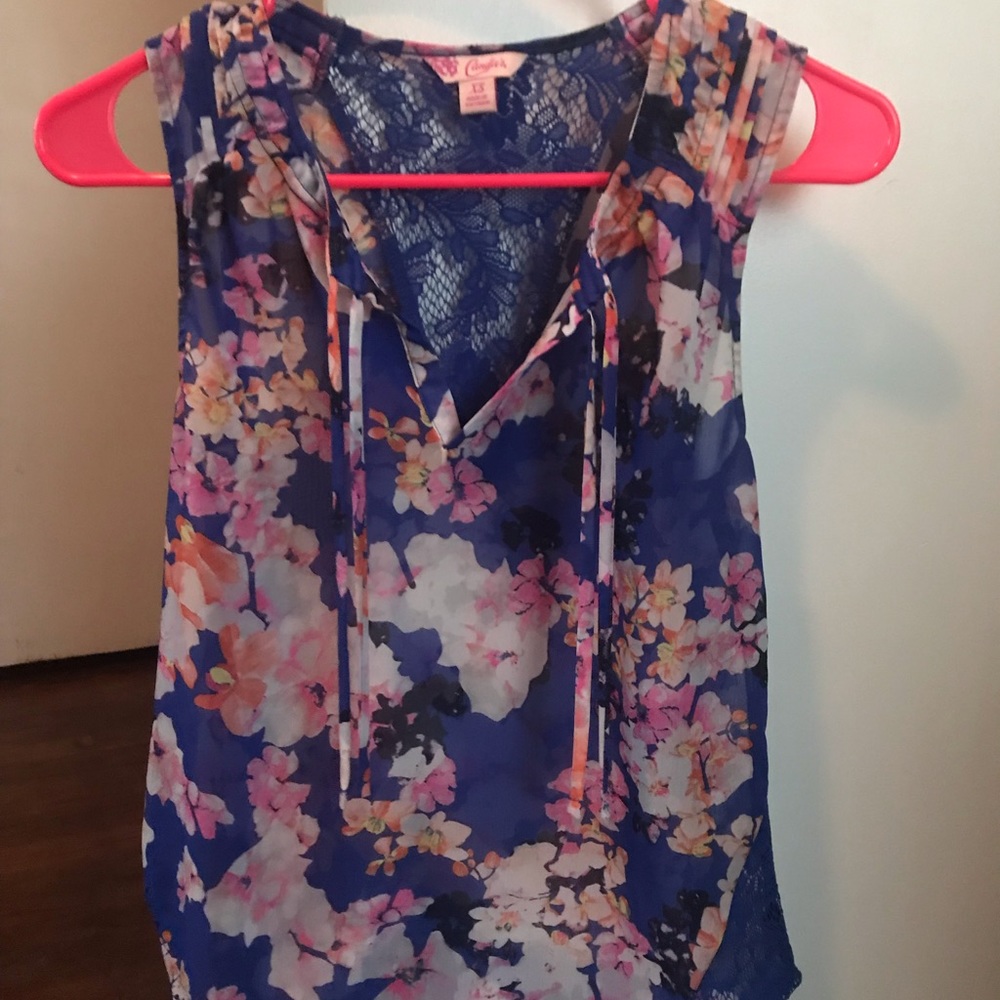 Floral V-neck tank top